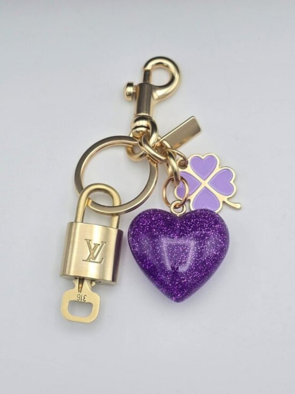 Authentic Louis Vuitton Gold Padlock 🔒Shiny LV Key + Unbranded Heart Bag Charm - Picture 10 of 10